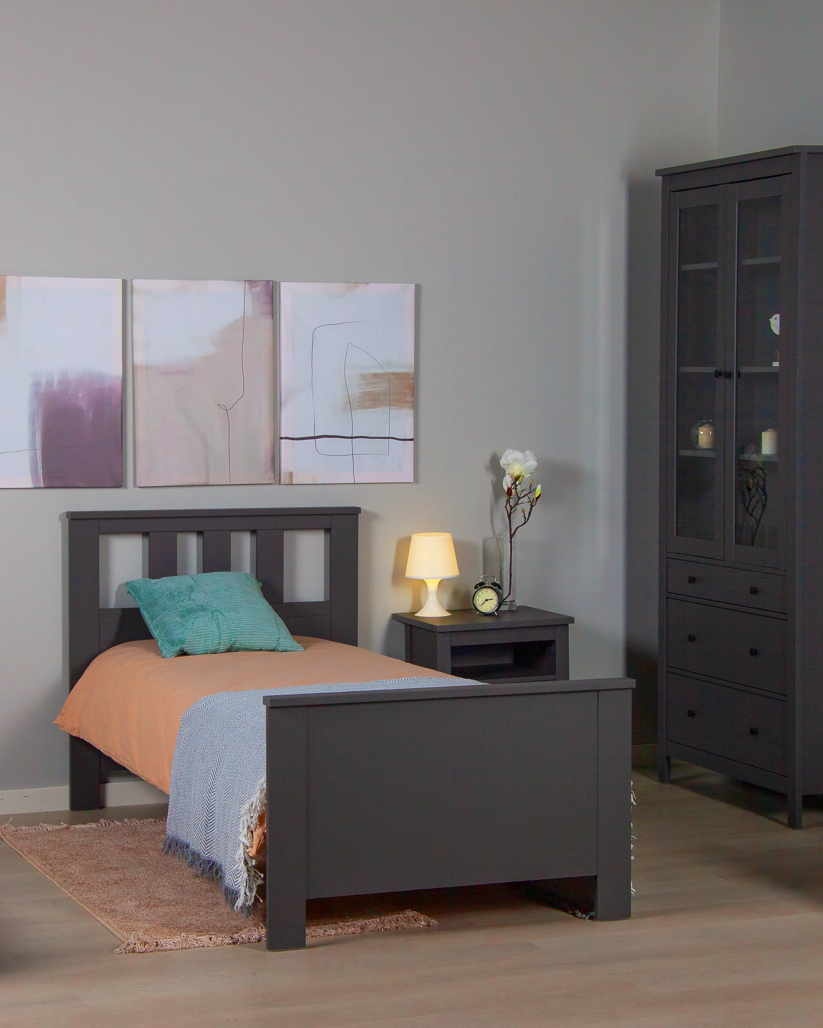 2.08.04.050.4 САГА кровать одинарная 90х200 серая