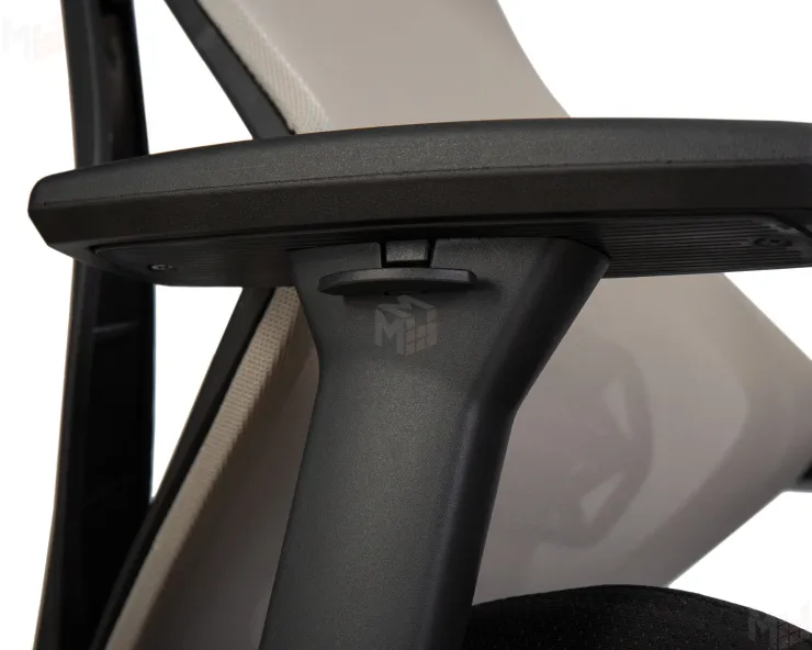 Офисное кресло для персонала DOBRIN TEODOR (чёрный)