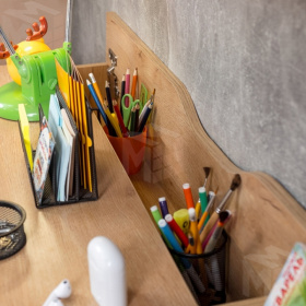 Стол письменный ЛОЙС 84